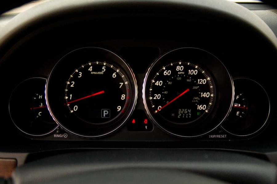  Infiniti M35 2009 года  (фото 23 из 42)